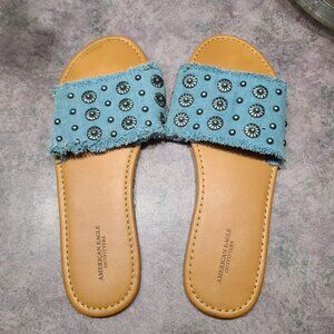 American Eagle outfitters blue Denim and metal stud flat Sandal size 9 Boho